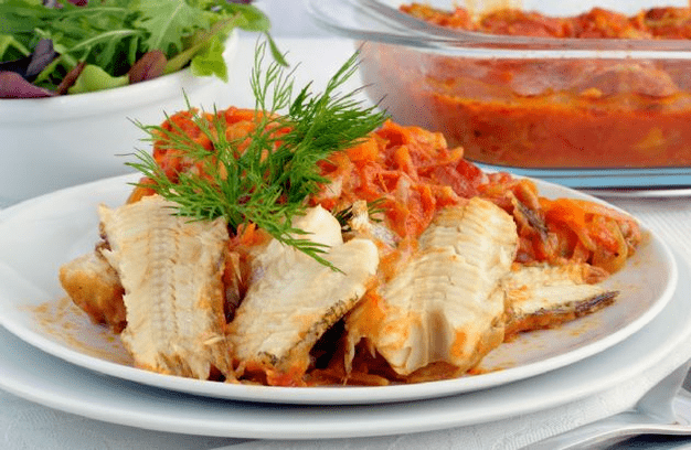 platos de pescado con una dieta proteica